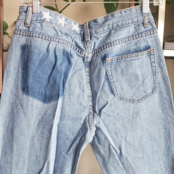 Momokrom relaxed denim with star and fade detail - Picture 2 of 4